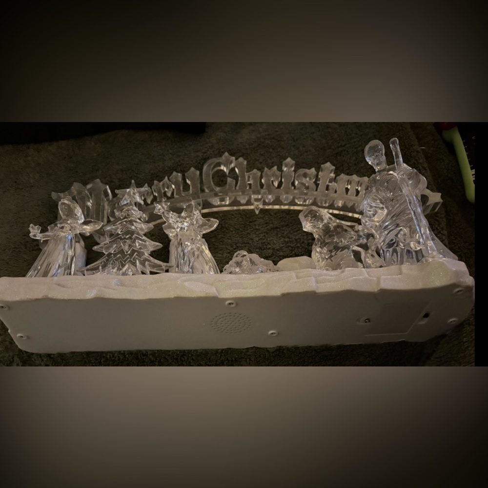 A Beautiful LED Light Acrylic Musical Christmas Nativity Set (Watch Video) - Picture 4 of 5